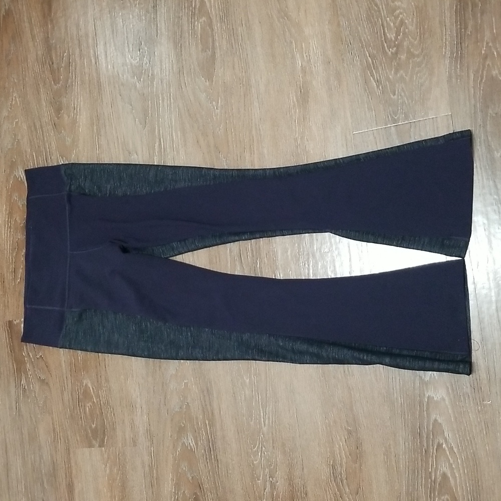 (12) lululemon athletica Heathered Flare Leg Yoga Pants Stretch Athleisure Gym